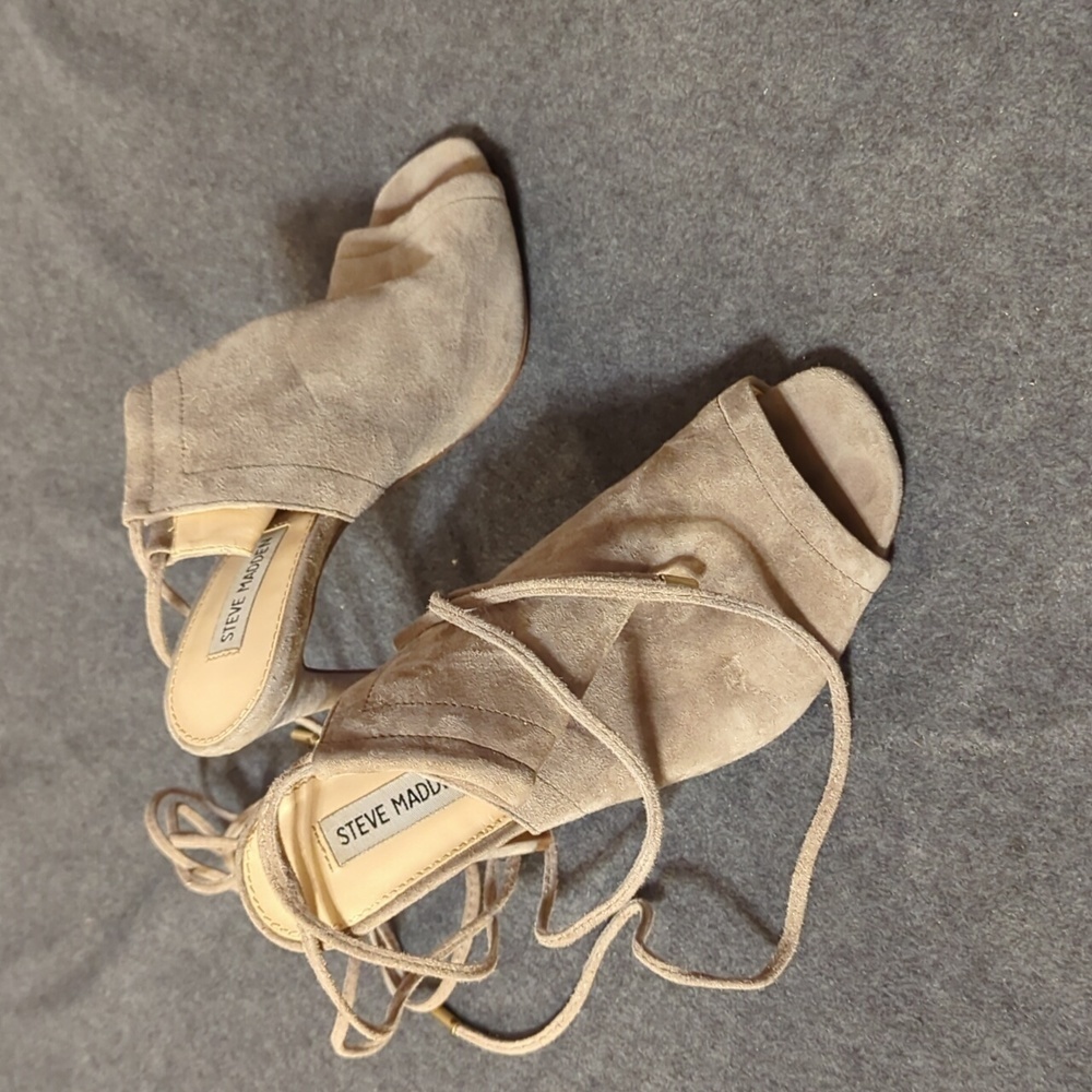Steve Madden Taupe Sophie Sandals Peep Toe, Tie Up Mule Bootie